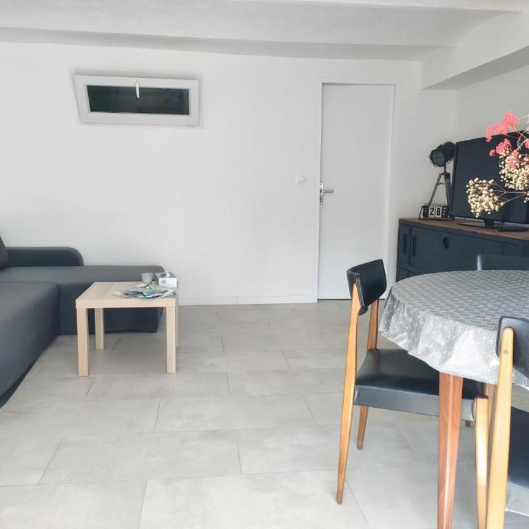Appartement 2 pieces avec place de parking extérieur à Beaulieu-sur-Mer - Appartement 1 Chambre - 9