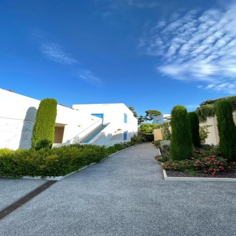 Domaine Blue Park 2 pièces, piscine, jardin privé, climatisation, parking et vue - Appartement 1 Chambre - 24