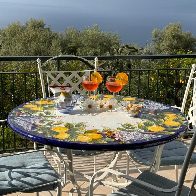 Blu Vesuvius Sorrento - Camera Matrimoniale Deluxe con Balcone e Vista Mare - 25