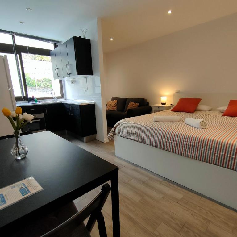 Sea loft with a huge bed - Loft - 1