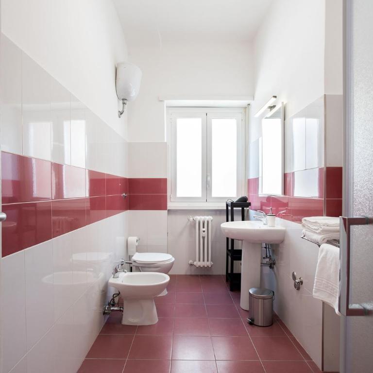 Ampio appartamento familiare Metro A a 50m - Appartamento Deluxe con 2 Camere da Letto - 27