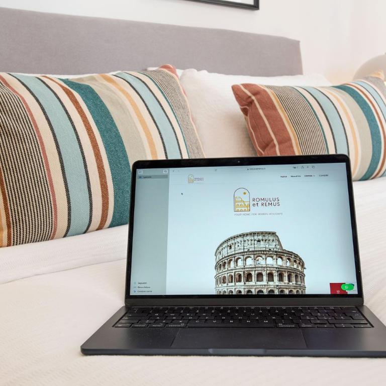 Ampio appartamento familiare Metro A a 50m - Appartamento Deluxe con 2 Camere da Letto - 39
