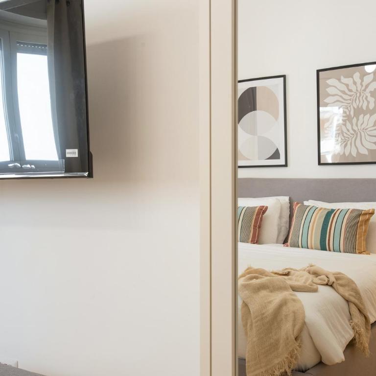 Ampio appartamento familiare Metro A a 50m - Appartamento Deluxe con 2 Camere da Letto - 33