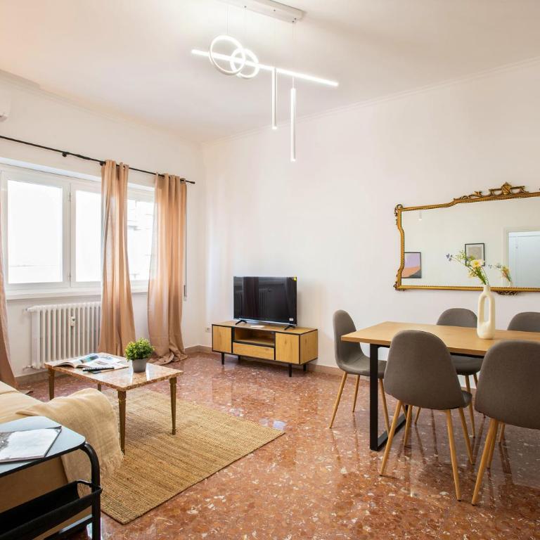 Ampio appartamento familiare Metro A a 50m - Appartamento Deluxe con 2 Camere da Letto - 2