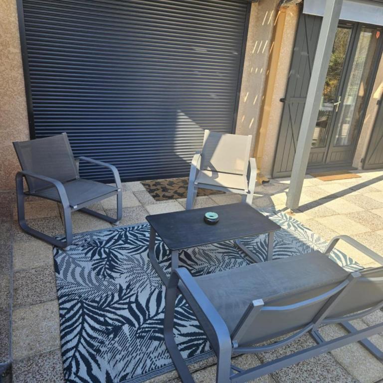 Maison tout confort 4 ch 8p domaine privé avec piscines, et plage à 10 min à pied - Maison 4 Chambres - 10