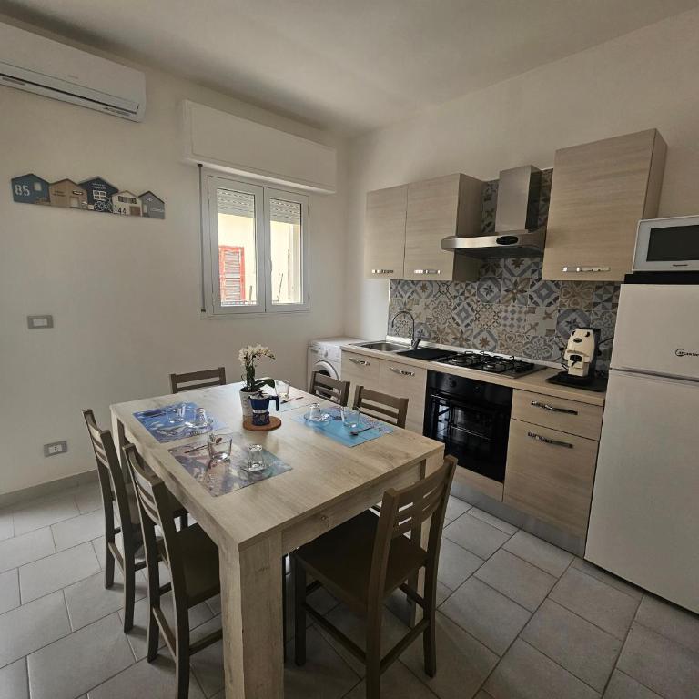SolMarina Holiday House - Appartamento con 2 Camere da Letto - 1