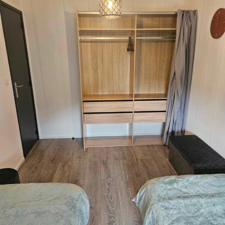 Maison tout confort 4 ch 8p domaine privé avec piscines, et plage à 10 min à pied - Maison 4 Chambres - 40
