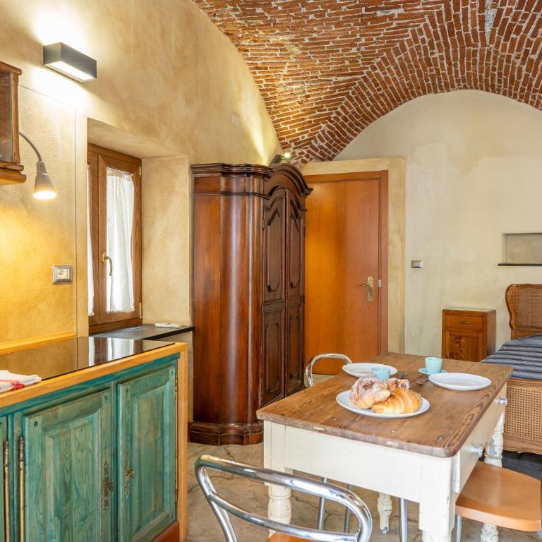 lovingenoa Red - Passion - One-Bedroom Apartment - 5