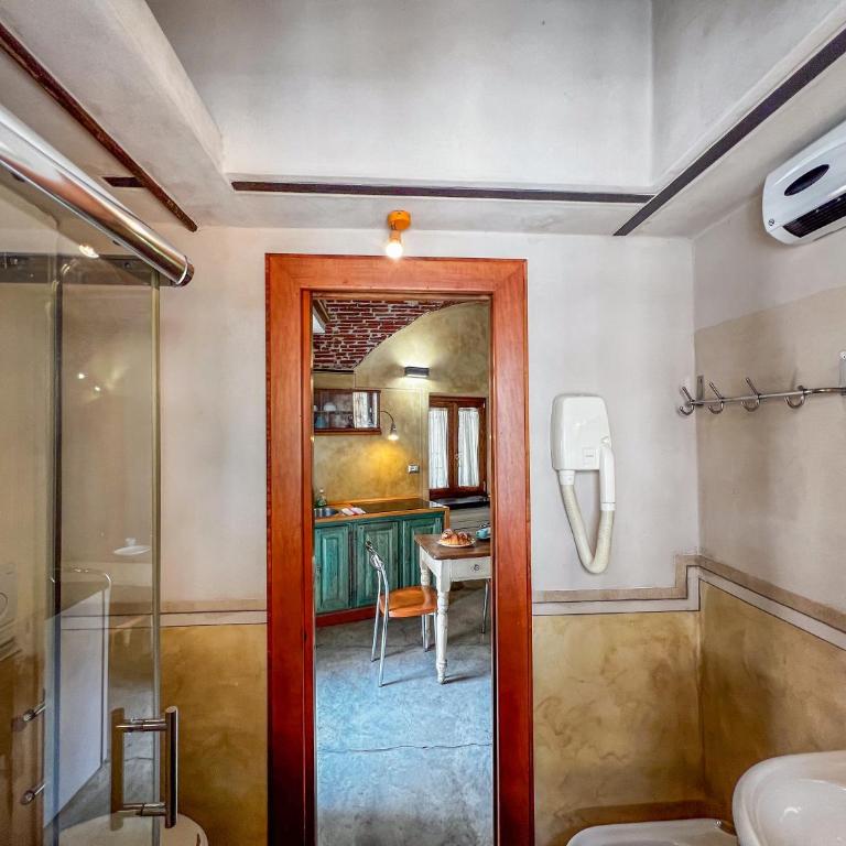lovingenoa Red - Passion - One-Bedroom Apartment - 23