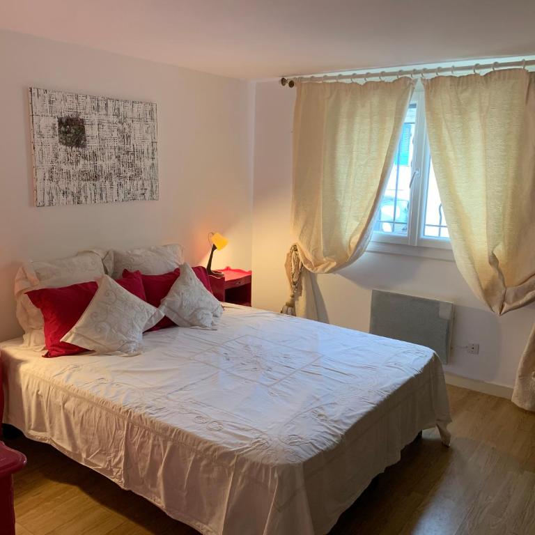 T2 en rez-de-jardin en plein coeur de la Londe les Maures - Maison 1 Chambre - 6