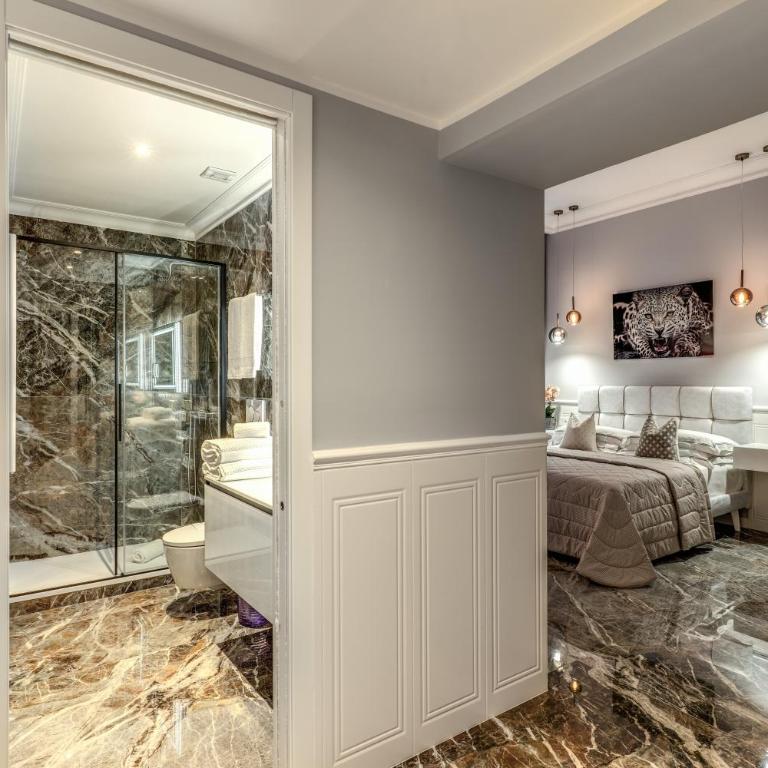 Spanish Steps Oasis Suite - Suite Queen Deluxe - 3