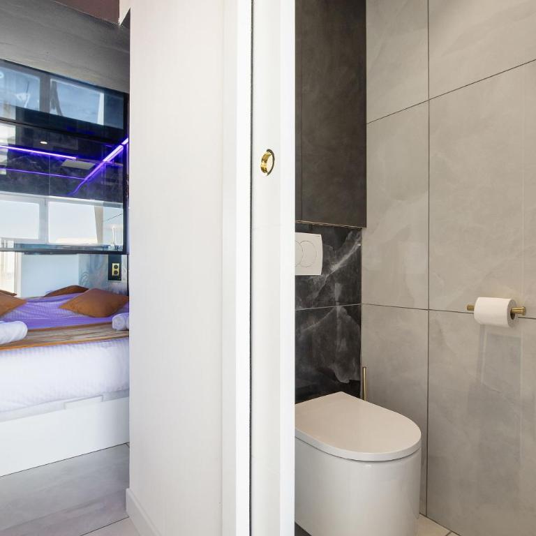Sea Gold vue mer - terrasse - parking - Port Nature 2 - Village Naturiste R4N - One-Bedroom Apartment - 18