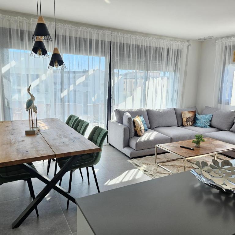 Modern penthouse Magnolia with big top veranda, Arenal - Apartamento Ático - 8