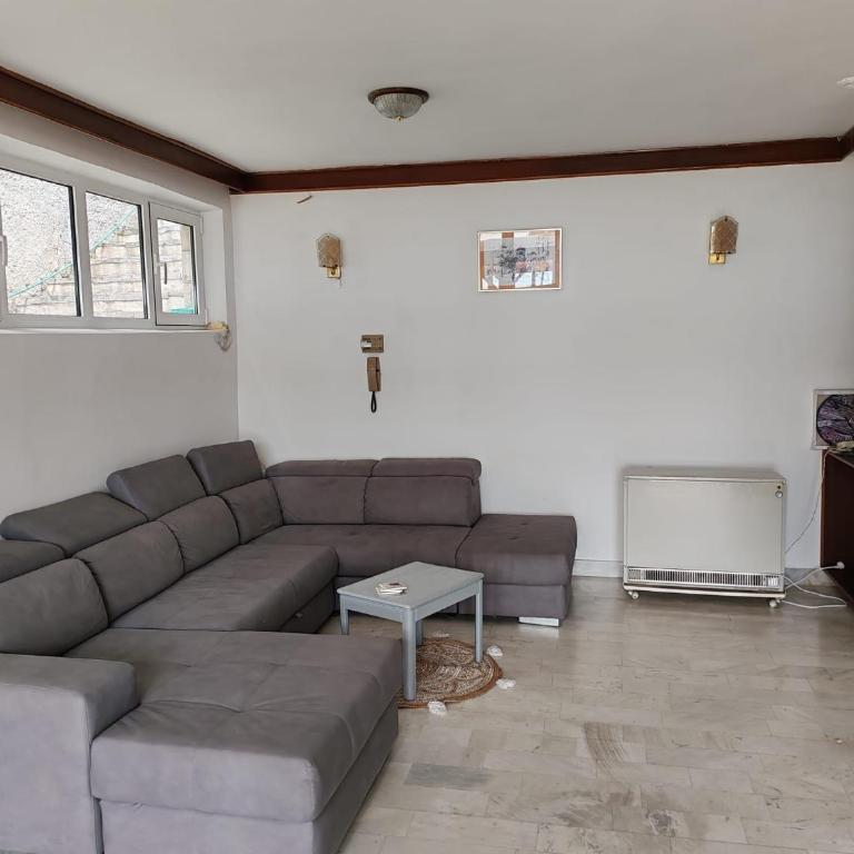 Petrovic house - Two-Bedroom House - 22