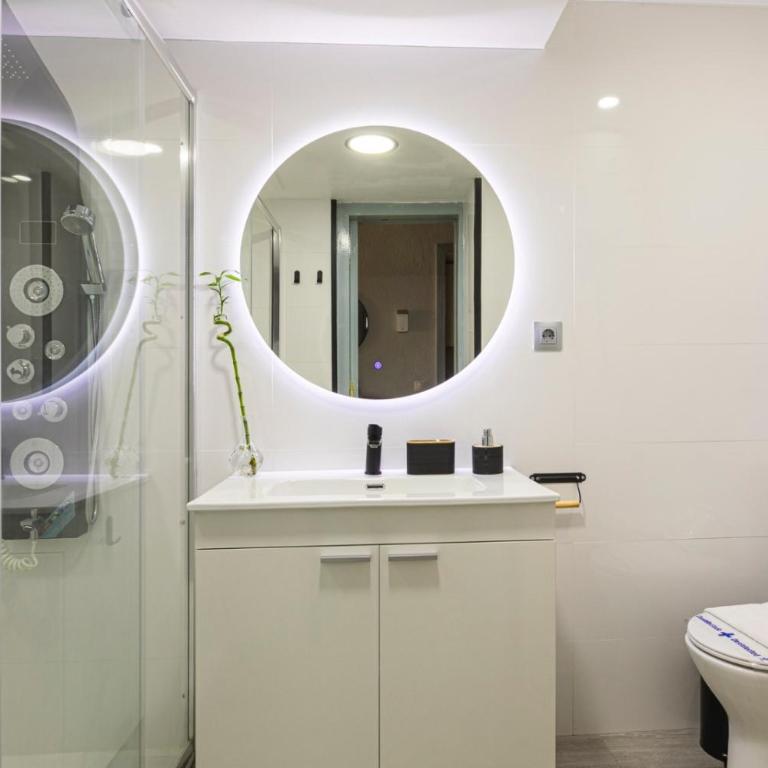 Apartamento ANSON, Torremolinos centro, Luminoso ,Moderno ,Playa a 10 min pie - Apartamento de 1 dormitorio - 8