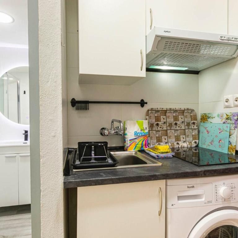 Apartamento ANSON, Torremolinos centro, Luminoso ,Moderno ,Playa a 10 min pie - Apartamento de 1 dormitorio - 19