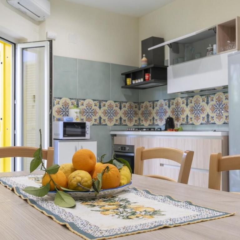 SorrentoVibes - Modern Apartment with Terrace, Swimming Pool&Tennis - Appartamento con 2 Camere da Letto - 2