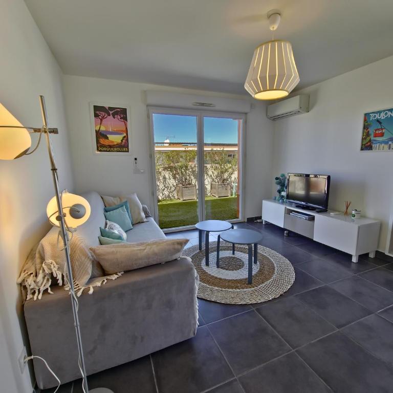 Rooftop du Lavandou - terrace and pool - One-Bedroom Apartment - 1
