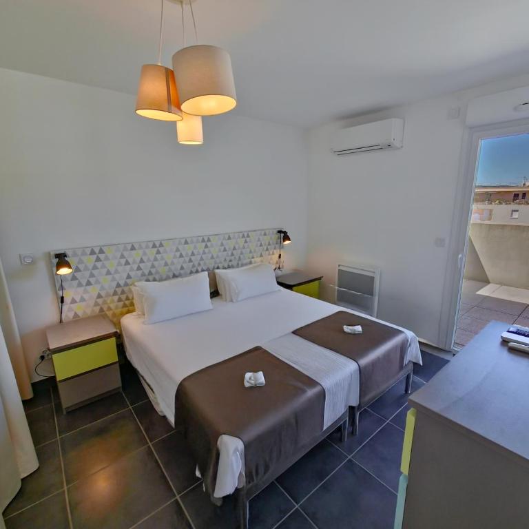 Rooftop du Lavandou - terrace and pool - One-Bedroom Apartment - 31