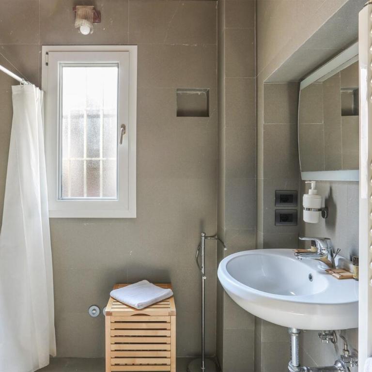 The Tower Suite next to Uffizi Gallery - Three-Bedroom Apartment - 14