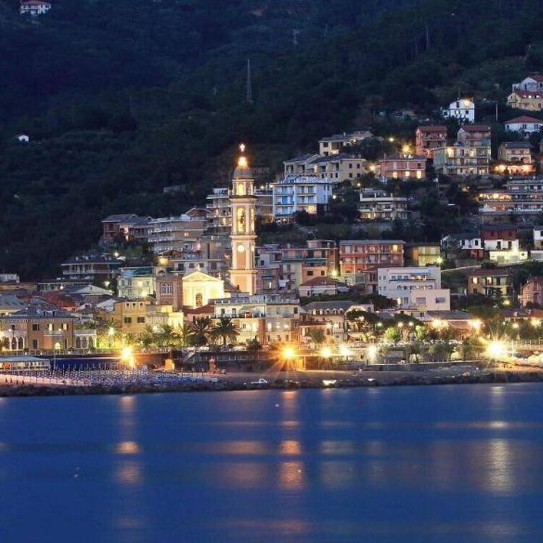 A.A.U.T. Via Bordone 11 - Moneglia (GE) - ITALY CITRA: 010037-LT-0358 - Apartamento de 3 dormitorios - 22