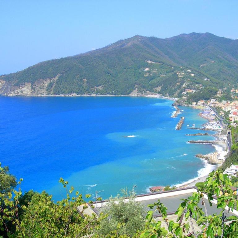 A.A.U.T. Via Bordone 11 - Moneglia (GE) - ITALY CITRA: 010037-LT-0358 - Apartamento de 3 dormitorios - 24