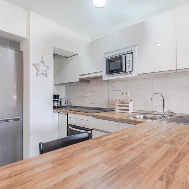 RentitSpain - Torremolinos - Pequeño Paraíso de Confort con Piscina - Apartamento de 1 dormitorio - 35