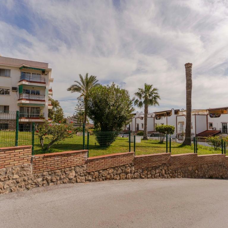 RentitSpain - Torremolinos - Pequeño Paraíso de Confort con Piscina - Apartamento de 1 dormitorio - 48
