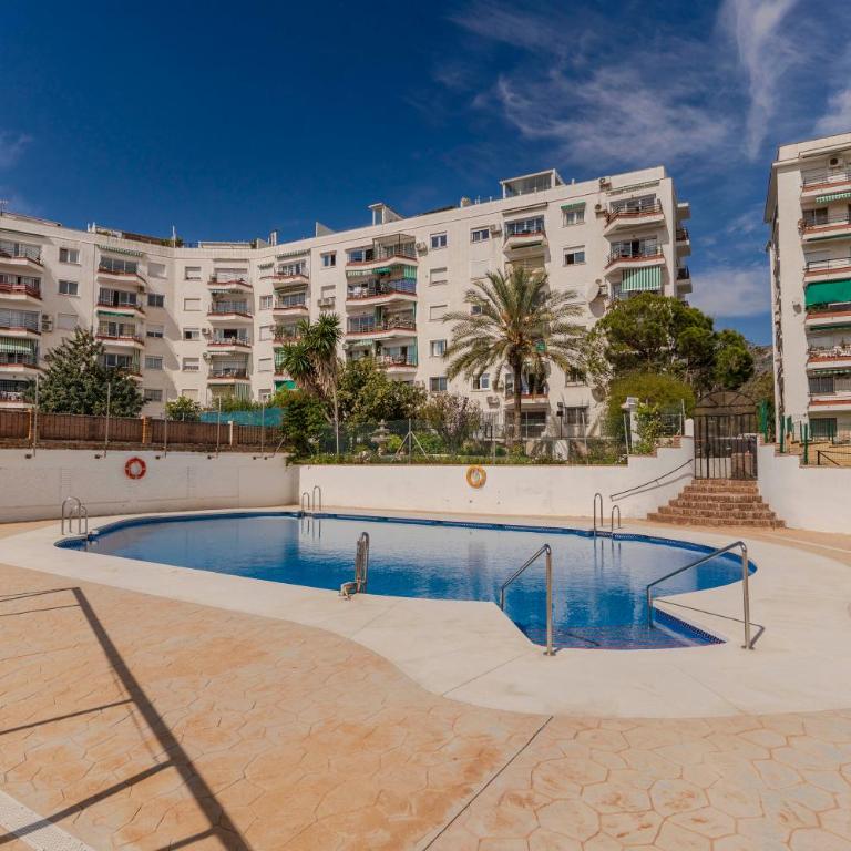 RentitSpain - Torremolinos - Pequeño Paraíso de Confort con Piscina - Apartamento de 1 dormitorio - 62