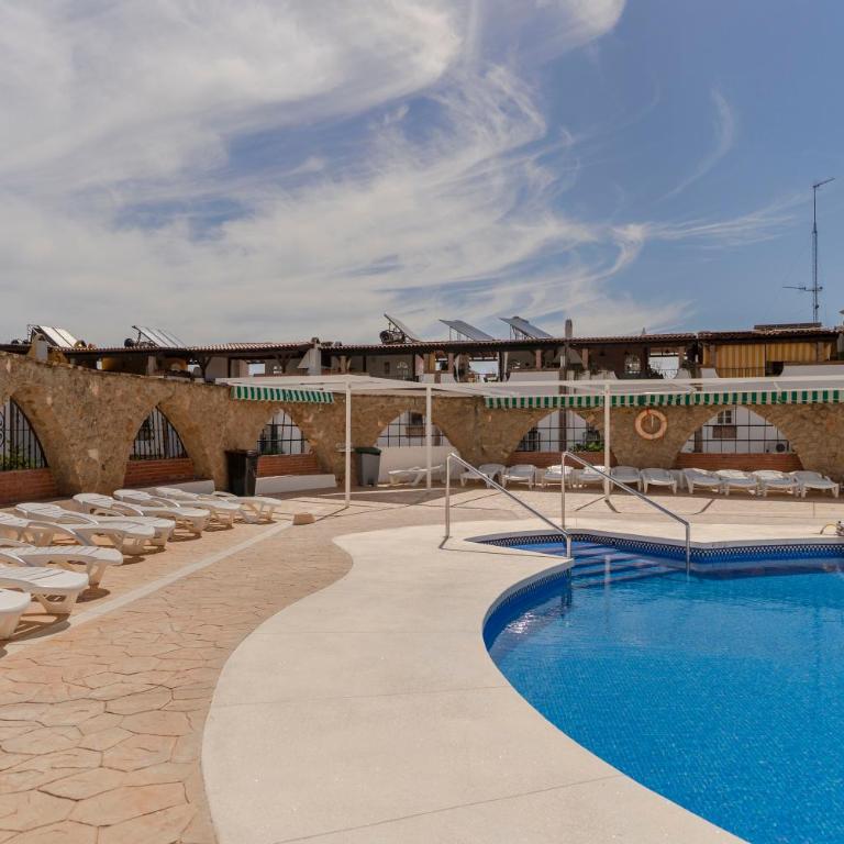 RentitSpain - Torremolinos - Pequeño Paraíso de Confort con Piscina - Apartamento de 1 dormitorio - 68