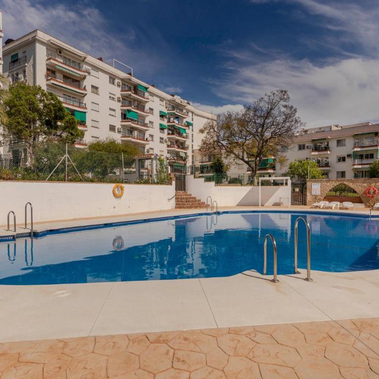 RentitSpain - Torremolinos - Pequeño Paraíso de Confort con Piscina - Apartamento de 1 dormitorio - 69