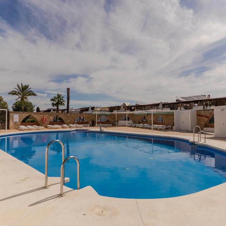 RentitSpain - Torremolinos - Pequeño Paraíso de Confort con Piscina - Apartamento de 1 dormitorio - 71