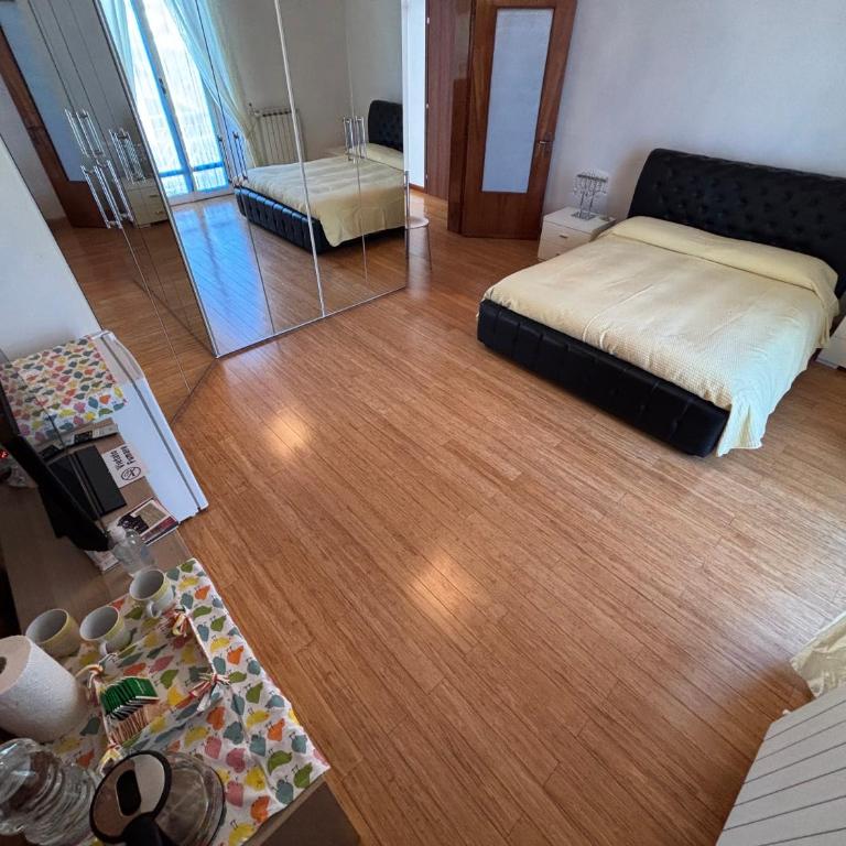 appartamento IL Tulipano camera quadrupla con bagno senza cucina e monolocale con bagno e angolo cottura - Camera Quadrupla - 1