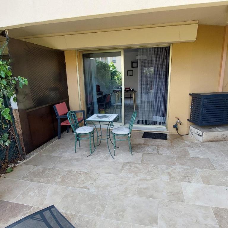 Studio F1 avec jardin, proche du Palais des festivals et des plages - Appartement 1 Chambre - 3
