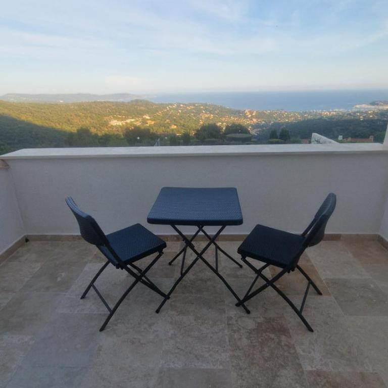 Maison belle vue - Three-Bedroom House - 22