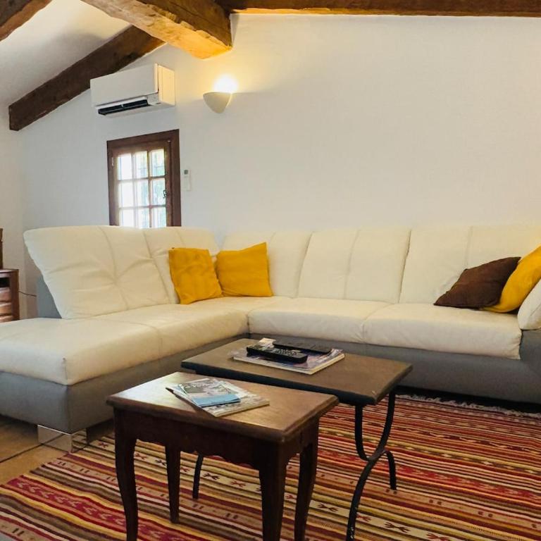 Villa au charme incroyable et piscine - Villa - 27