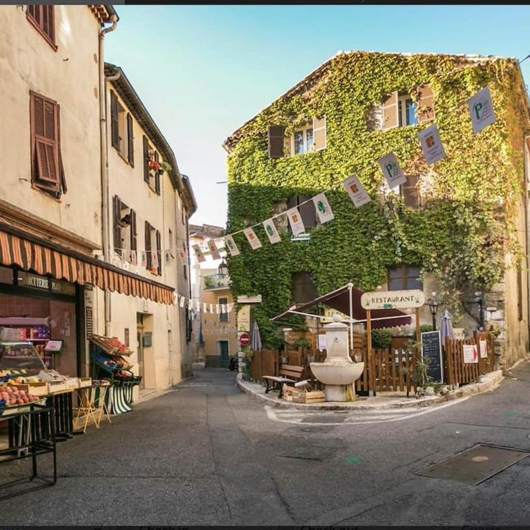 Villa au charme incroyable et piscine - Villa - 44
