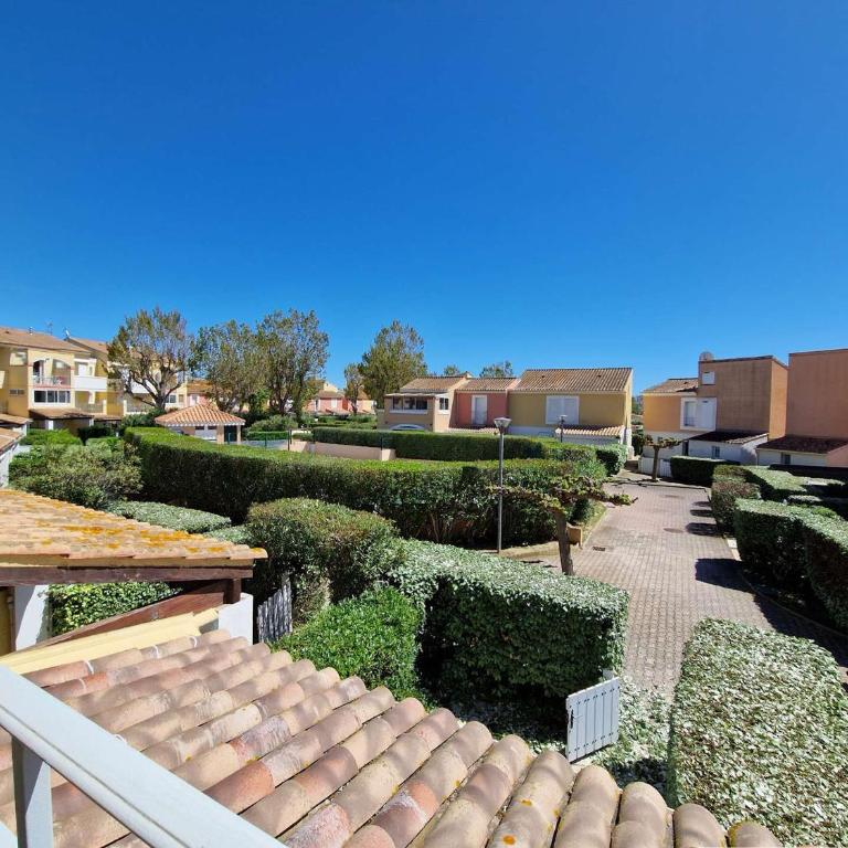 Appartement Vacances: Piscine, Tennis, Pétanque, Terrasse, Parking - Proche Commodités - FR-1-387-170 - Appartement (4 Adultes) - 15