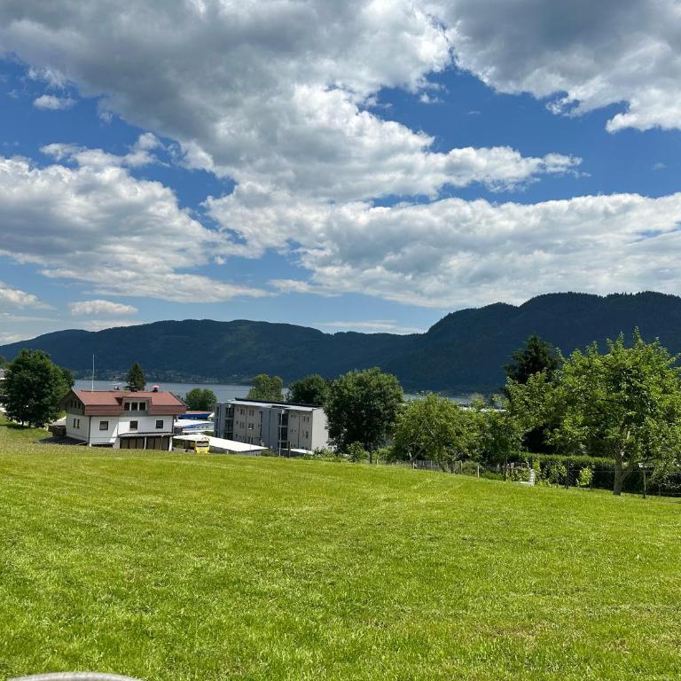 Luxescape- Seeblick- Ossiachersee- Aussicht- Natur- Radfahren- Ruhe - Apartment mit 1 Schlafzimmer - 2