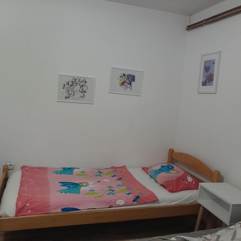 EMINA - One-Bedroom Apartment - 8