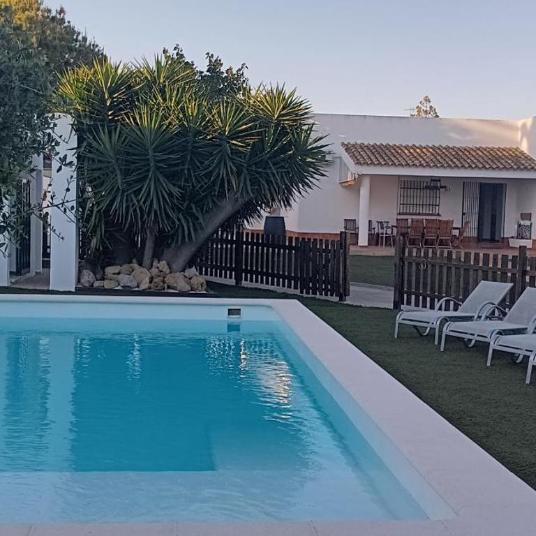 Villa - Three-Bedroom Villa - 1
