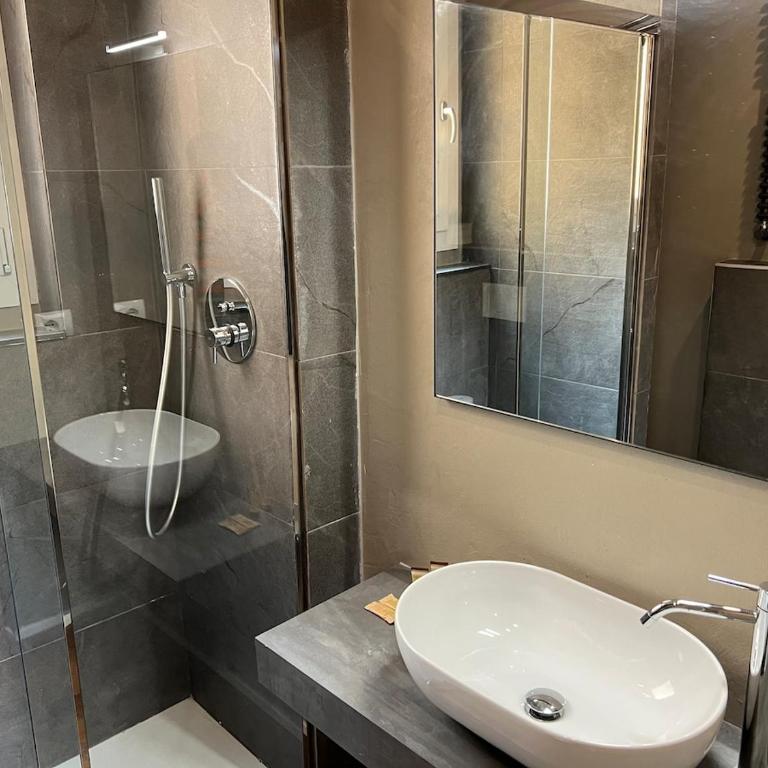 Two-room apartment in historic center with private courtyard - One-Bedroom Apartment - 12