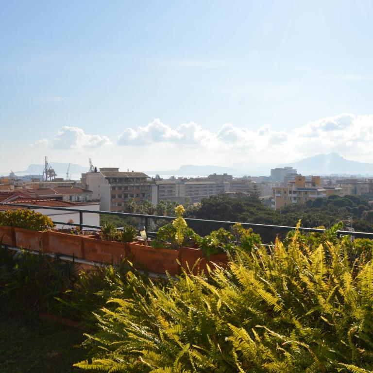 Appartamento con vista - Ampia Camera Matrimoniale - 63