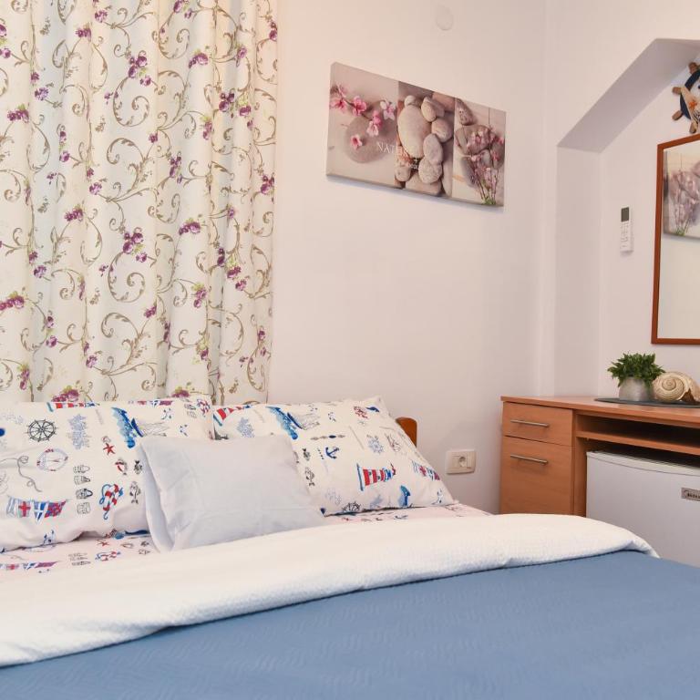 Sailor House - Double Room with Private Bathroom - 25