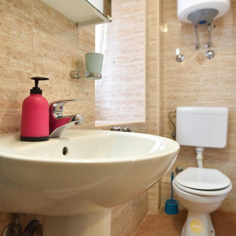Sailor House - Double Room with Private Bathroom - 27