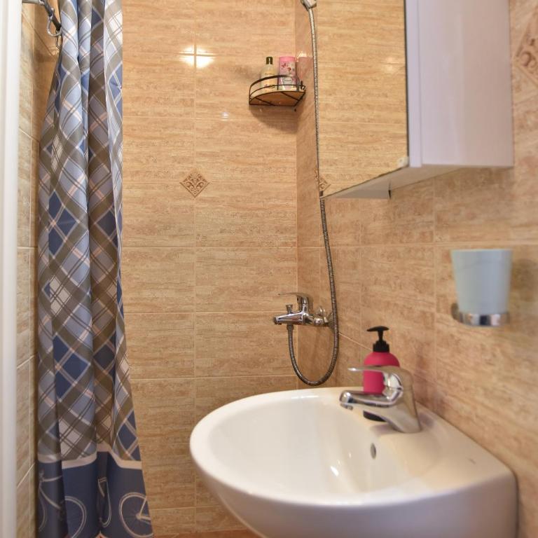 Sailor House - Double Room with Private Bathroom - 29