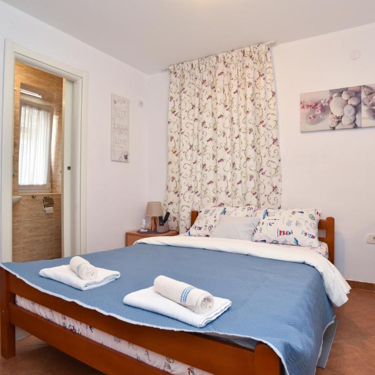 Sailor House - Double Room with Private Bathroom - 28
