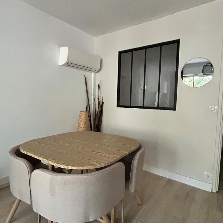 Juan-les-Pins 2 pièces avec parking & proches des plages - Appartement 1 Chambre - 7
