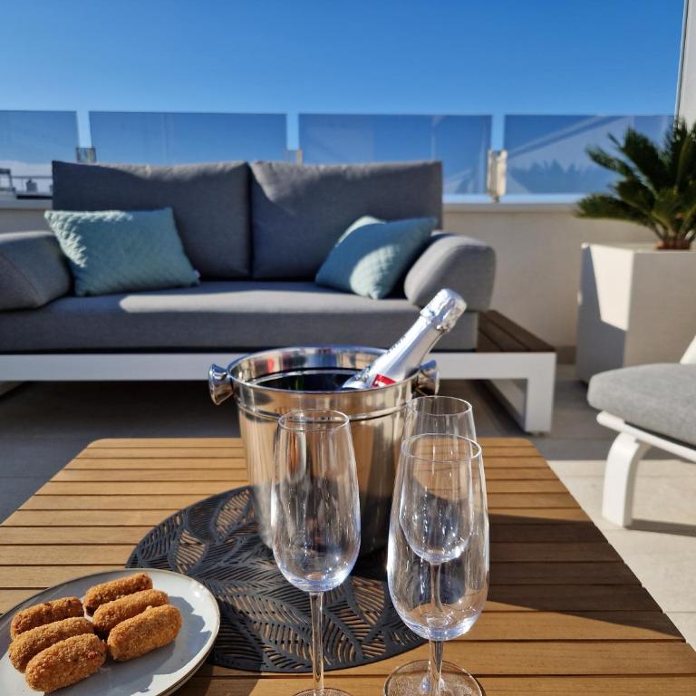 Penthouse Prestigio - Two-Bedroom Apartment - 2