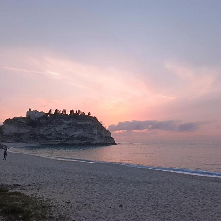 Stefanelli Tropea Home - Double Room with Balcony - 27